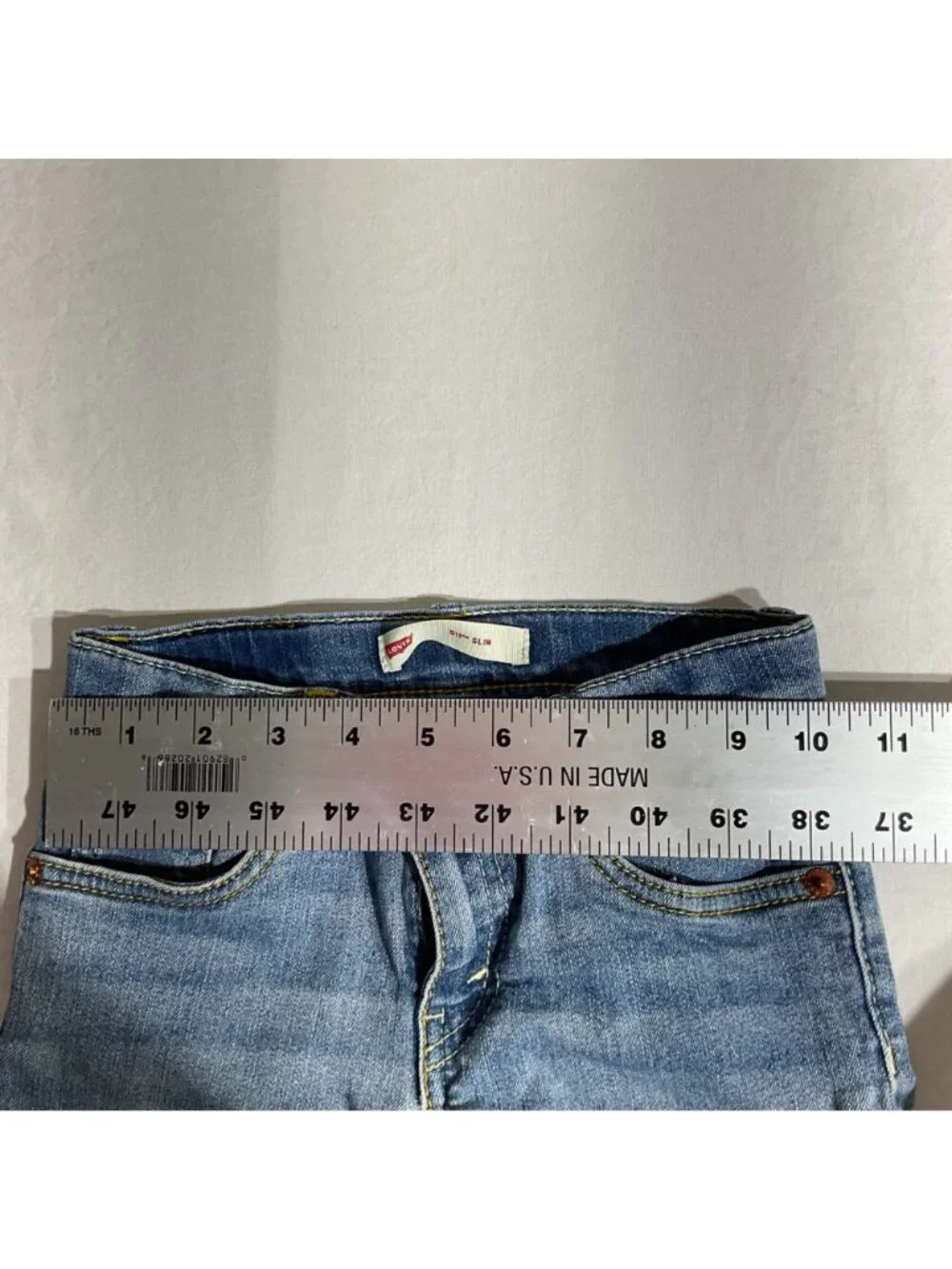 Levis Kids Distressed Light Blue Slim Denim Shorts Adjustable Waist size 5 and 6